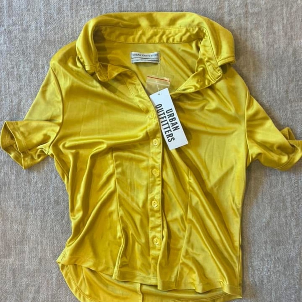 Urban Outfitters Yellow Fitted Cuffed Sleeve Button Down Shirt